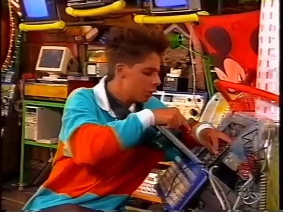 Disney Cruj - Programa completo com desenhos _ Marsupilami_Os pesadelos de Ned_ Sebastião 11_02_1999