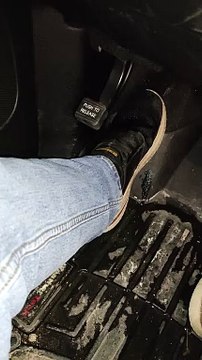 Mechanics of Dailymotion: Why does the wiper fluid button spray my shoe instead of the windshield? Did I use the wrong fluid?