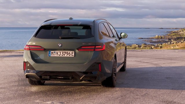 The new BMW i5 eDrive40 Touring Reveal
