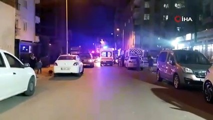 Kartal'da otomobil inşaat alanına girdi: 3 yaralı