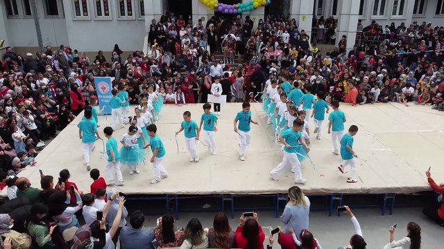 23 NİSAN GÖSTERİSİ ÇELİK ATAM ŞARKISI 23 NİSAN İLKOKUL GÖSTERİSİ