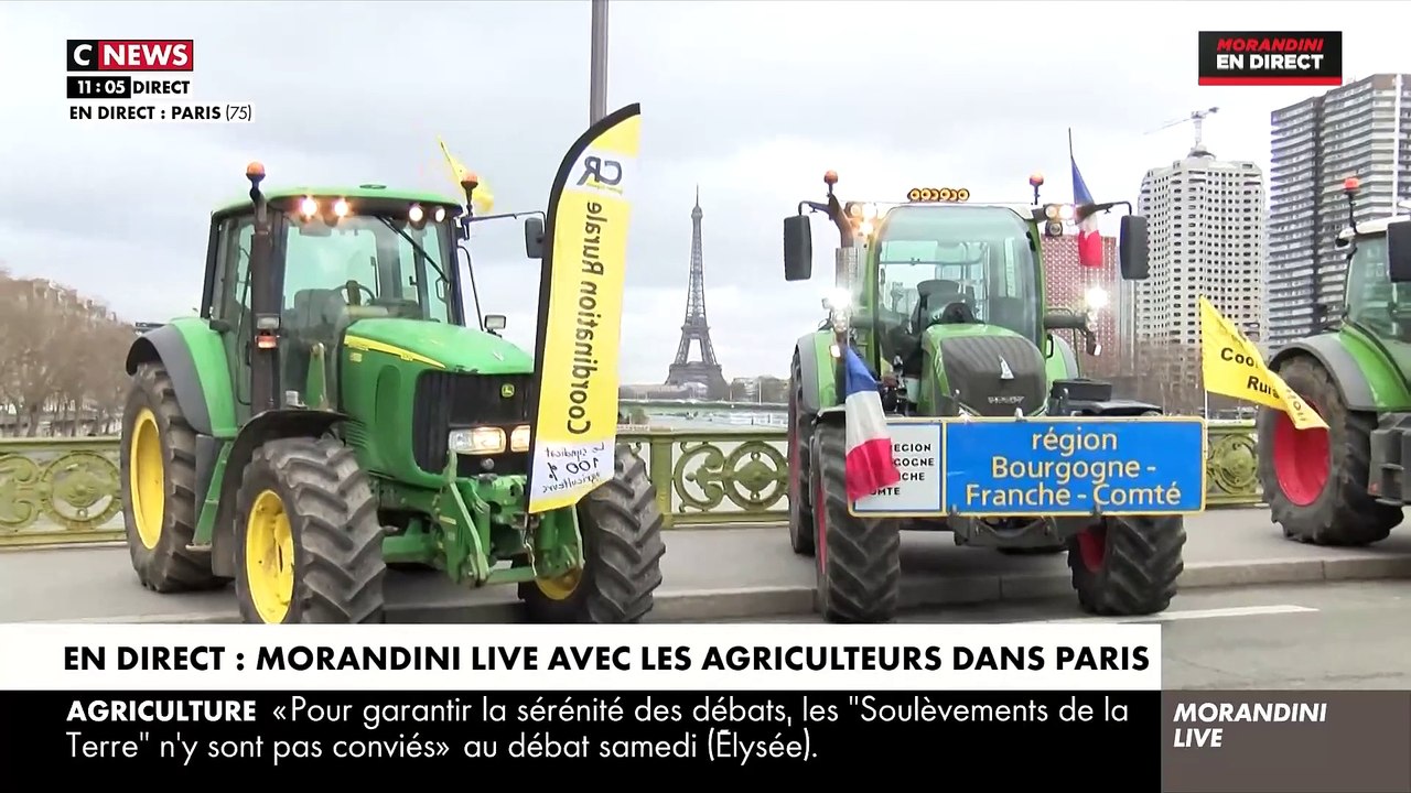 Salon de l'agriculture: Un convoi de tracteurs est en direction des Invalides à Paris - Regardez
