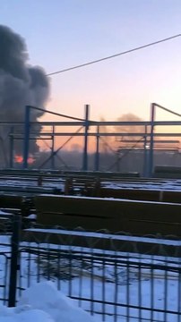 Крупный пожар на складе в Новосибирске