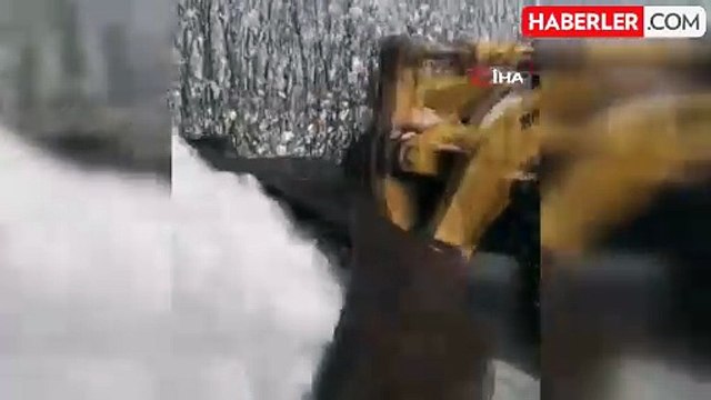 Tunceli'de kardan kapanan köy yolları ulaşıma açılıyor