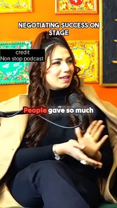 Negotiating Success on Stage