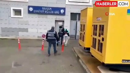 Télécharger la video: Kendini polis ve savcı olarak tanıtıp 1 milyon 253 bin liralık dolandırıcılık yaptılar