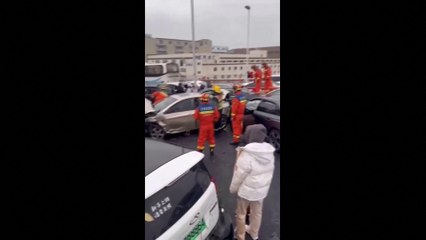 Chine : un carambolage géant a fait au moins 9 blessés à cause du verglas