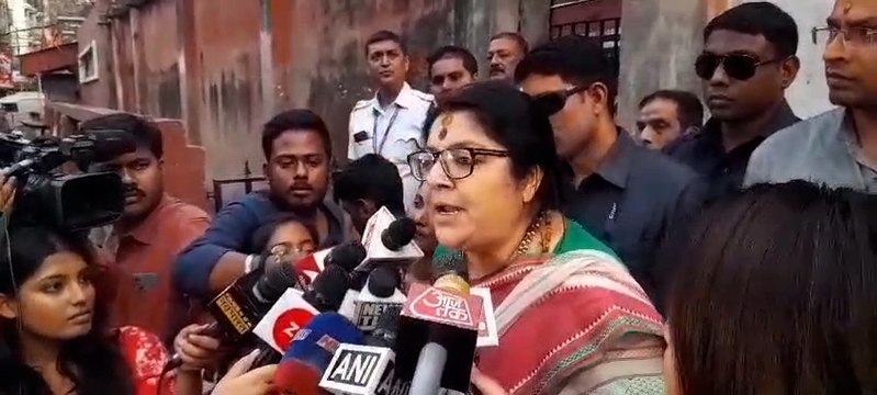 মা ও মমতা শব্দের মর্যাদা মাটিতে মিশিয়ে দিয়েছেন CM Mamata Banerjee: Locket | Oneindia Bengali