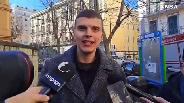 Voragine a Napoli, un passeggero dell'auto: Siamo miracolati, poteva finire peggio