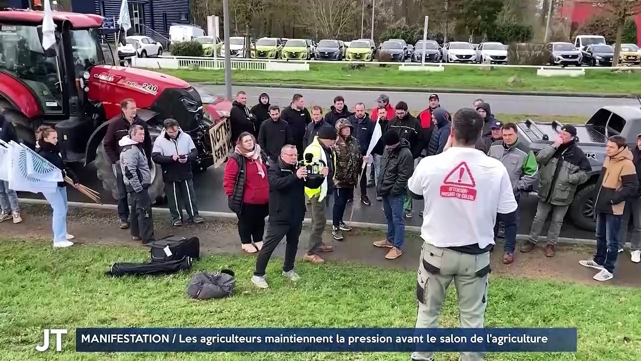 MANIFESTATION / Les agriculteurs maintiennent la pression avant le salon de l'agriculture