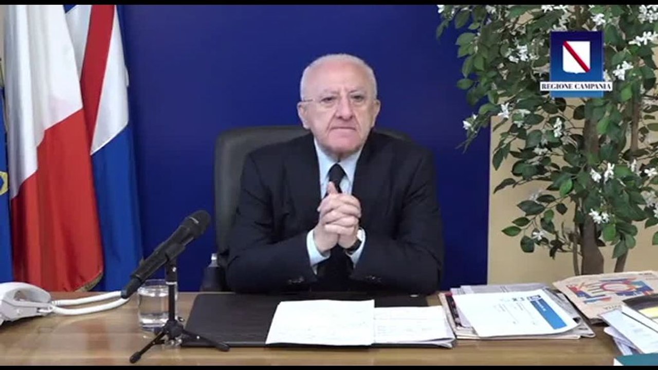 De Luca sfida Meloni a dibattito pubblico: "Non fate i conigli"