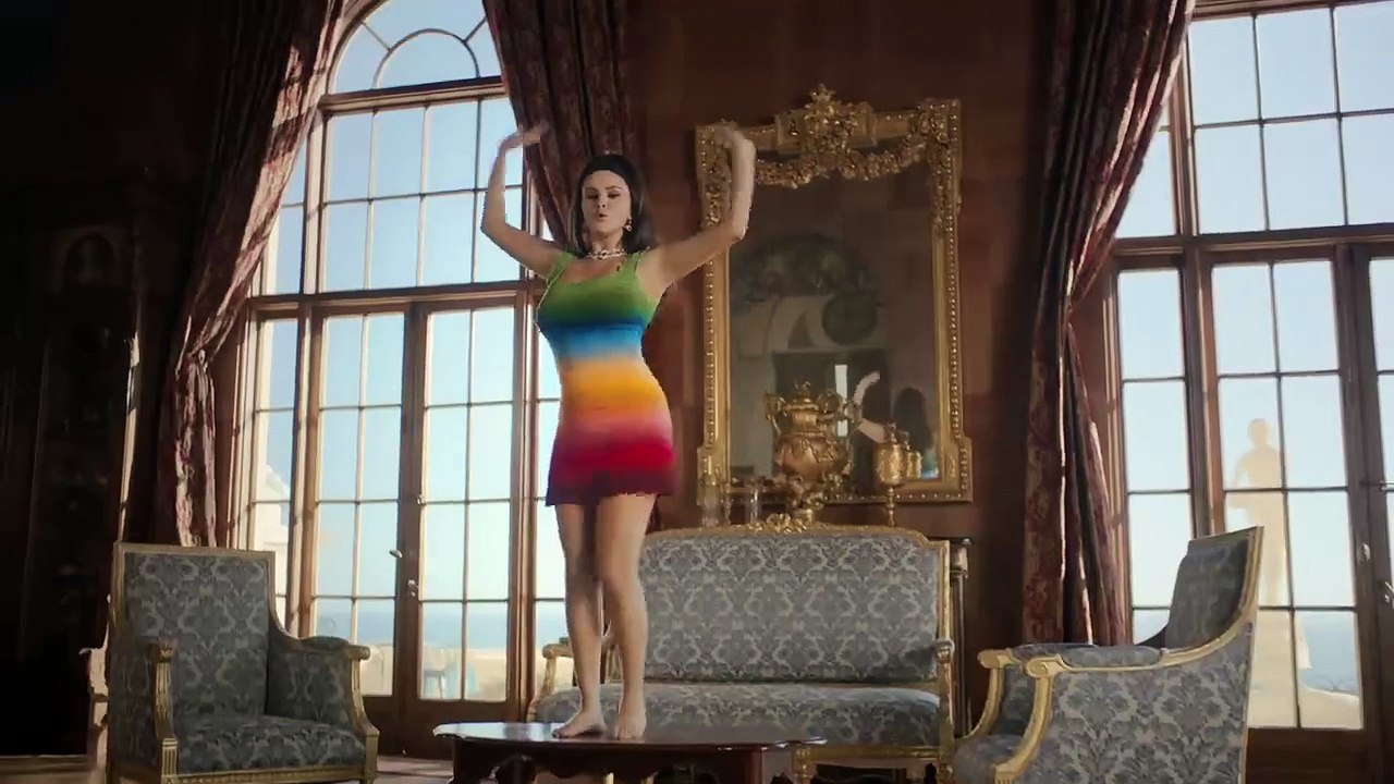 Selena Gomez - Love On (Official Music Video)