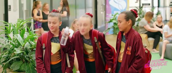 Une seconde chance : Rivales Bande-annonce (EN)