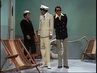 Chaves 021 - O Marujo Enjoado / Sustos na Vila