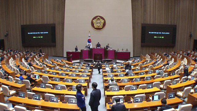 경제 분야 대정부질문... 민생입법 vs 감세 말아야 / YTN