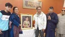Dangal Girl Suhani Bhatnagar Family के साथ Aamir Khan Photo Troll, Mother Actor Smile पर भड़के लोग..