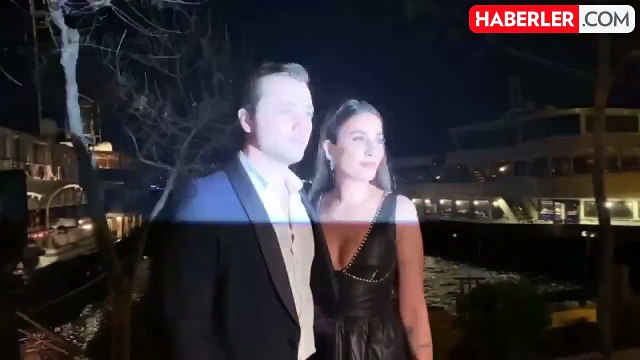 Oyuncu Tolga Sarıtaş ve modacı Zeynep Mayruk nişanlandı