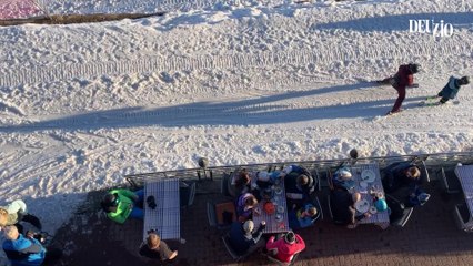 Une station sans voiture, l’exemple suisse