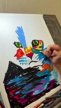 Viktor Bevanda est un garçon autiste sévère âgé de 15 ans qui s’exprime par l’art grâce à ses œuvres colorées !