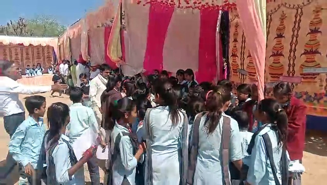 कस्तूरबा गांधी बालिका आवासीय विद्यालय में हुआ लगा शैक्षणिक मेला