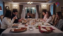 Akın, Seyran'ın Evinde Akşam Yemeğine Gitti | Yalı Çapkını 59. Bölüm