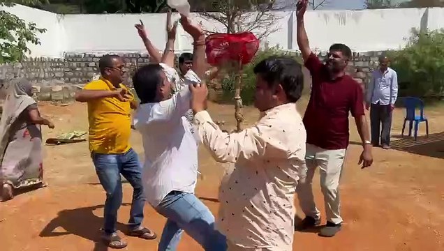 राजस्थानी फाग गीतों पर किया गैर नृत्य