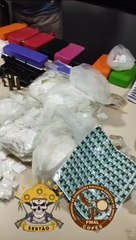 PM prende suspeito de tráfico com metralhadora artesanal e grande quantidade de drogas