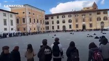 Pisa, flashmob degli studenti: 
