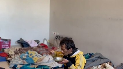 صعوبة توفير الطعام لأسرتها.. قصة امرأة نازحة في غزة