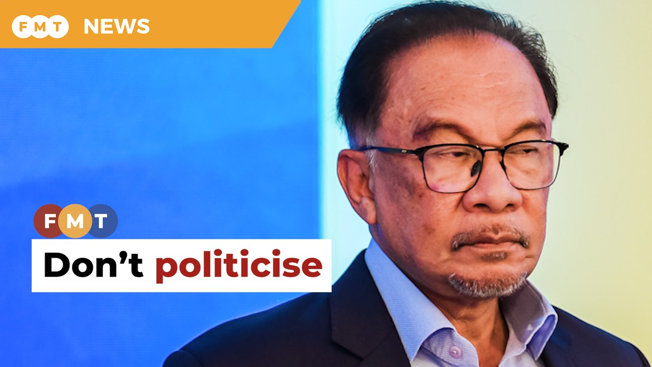 Don’t politicise decline of ringgit, says Anwar