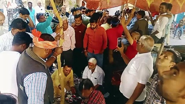 फाल्गुन मास का आगाज, मंदिरों में निखरे फागुनियां रंग