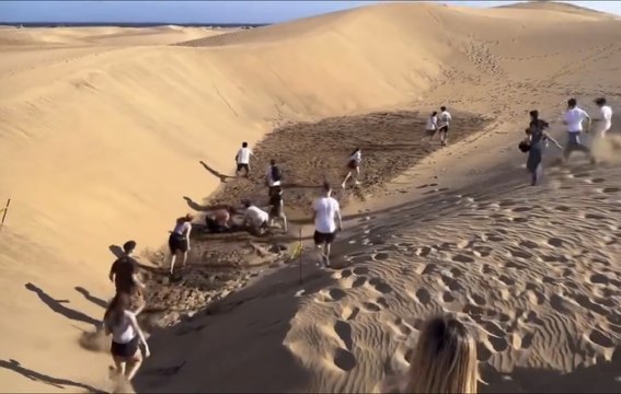 Atentado medioambiental en las Dunas de Maspalomas