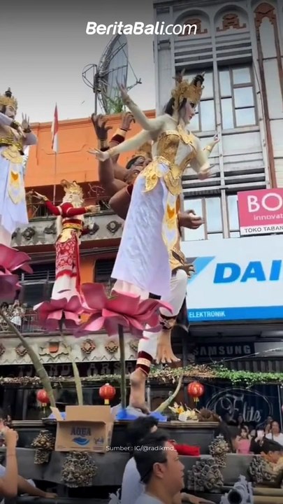 Suasana Parade Ogoh-Ogoh di Kabupaten Tabanan Tahun Ini, Komentarnya Bagaimana Semeton?