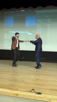 Turgut Altınok ile AKP Ankara İl Başkanı Hakan Han Özcan Ankara Havası oynadı