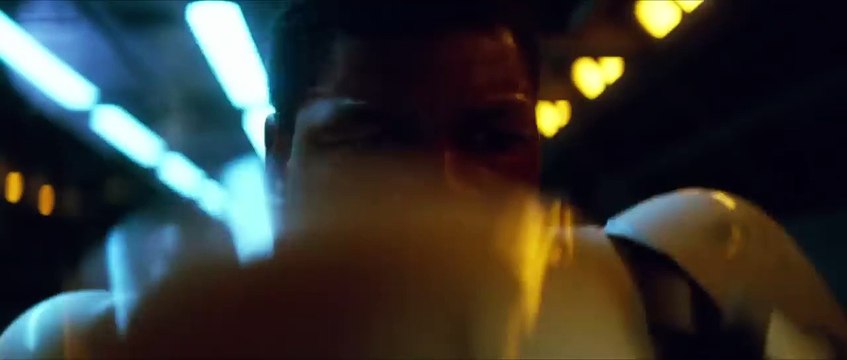 La bande-annonce de Star Wars, épisode VII : Le Réveil de la Force. Il est le film le plus cher de l'histoire du cinéma.