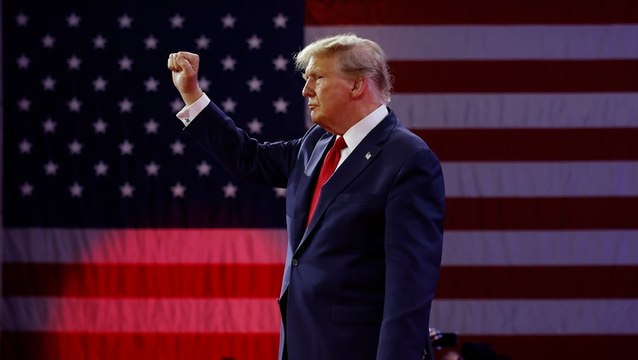 Trump once again compares himself to American gangster Al Capone during CPAC speech