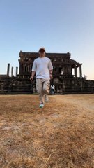 Pourquoi tu viens plus aux soirees ? - moi