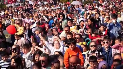 Mersin'de çocuklar 'Rafadan Tayfa' karakterleriyle keyifli vakit geçirdi