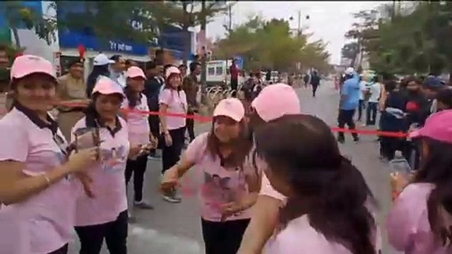 सीएमडी कॉलेज परिसर को सजाया गया था तिरंगे रंग