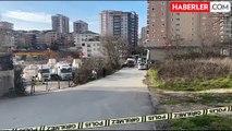 Sultangazi'de Otomobilde Silahla Vurulmuş Erkek Cesedi Bulundu