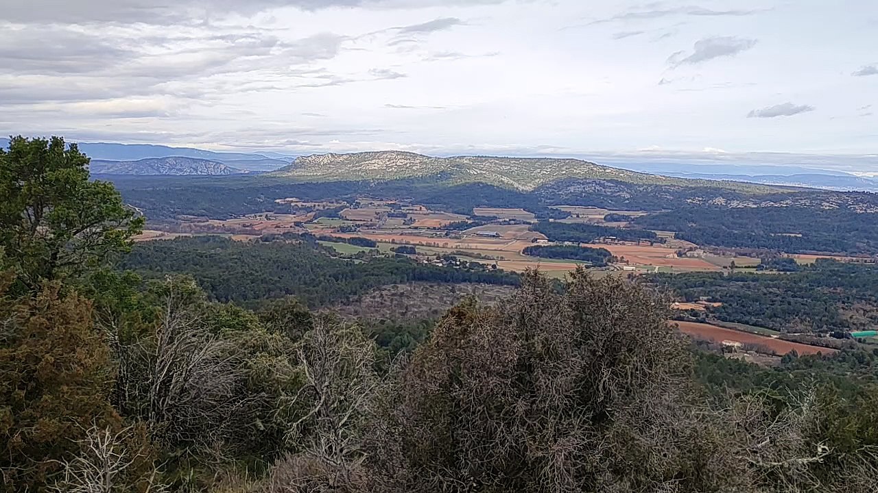 Panorama de la Chapelle Saint Pierre à Rians