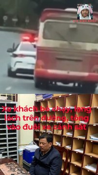 Chạy quá tốc độ, tài xế xe khách đánh võng rồi tông nhiều lần vào xe cảnh sát