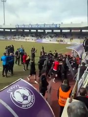 Diyarbekirspor’a Afyon deplasmanında saldırı: Bir futbolcu yaralandı