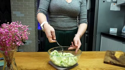 عندما يكون لديك 3 حبات بطاطس ، قم بإعداد طبق البطاطس هذا. إنه ألذ من اللحم. ASMR