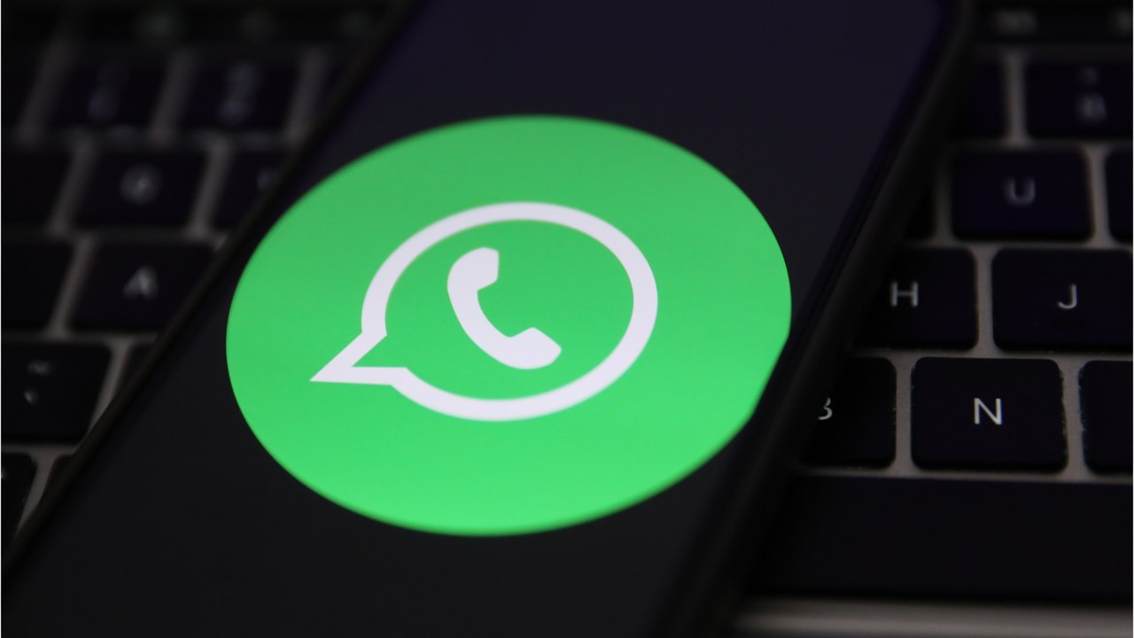 Polizei warnt: Wie Betrüger über WhatsApp an Kreditkartendaten kommen