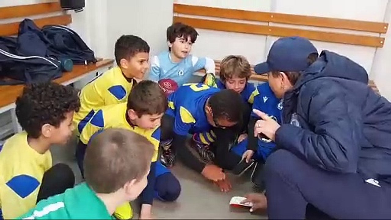 Premier cris de guerre pour nos U8 lors du plateau au Tholonet !!