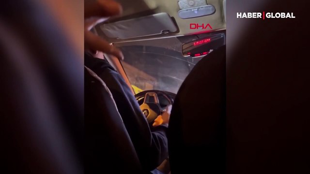 Beşiktaş'ta taksimetre açmak istemedi; müşterileri araçtan indirdi!