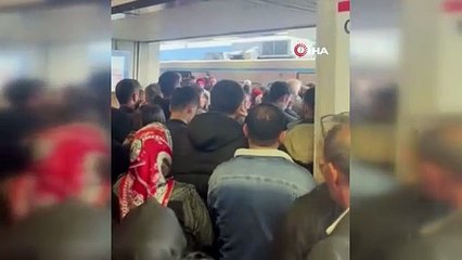 İstanbul'da metro bozuldu, vatandaşlar yolda kaldı