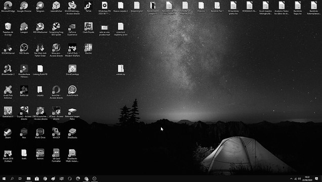 Como SOLUCIONAR PROBLEMA de PANTALLA de BLANCO y NEGRO EN WINDOWS 10 | FÁCIL y RÁPIDO