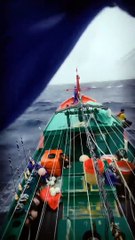 Mencari pelampung yang putus sampai pagi, perahu mancing tuna